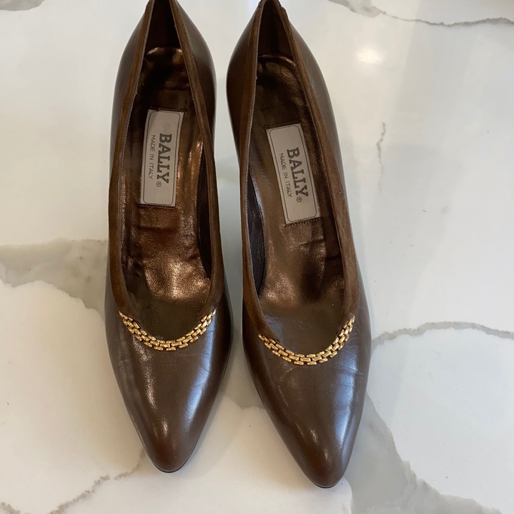 Bally Brown Suede Pumps Made in Italy Sz 8.5 Narrow